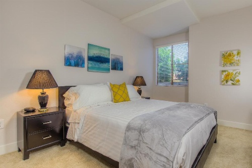 Wilshire Apartment 215 - 3 bedroom image 17